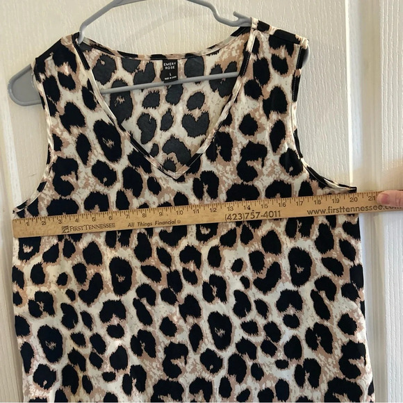 Emery Rose Lepord Print Sleeveless Tank Top Size large - Picture 5 of 7